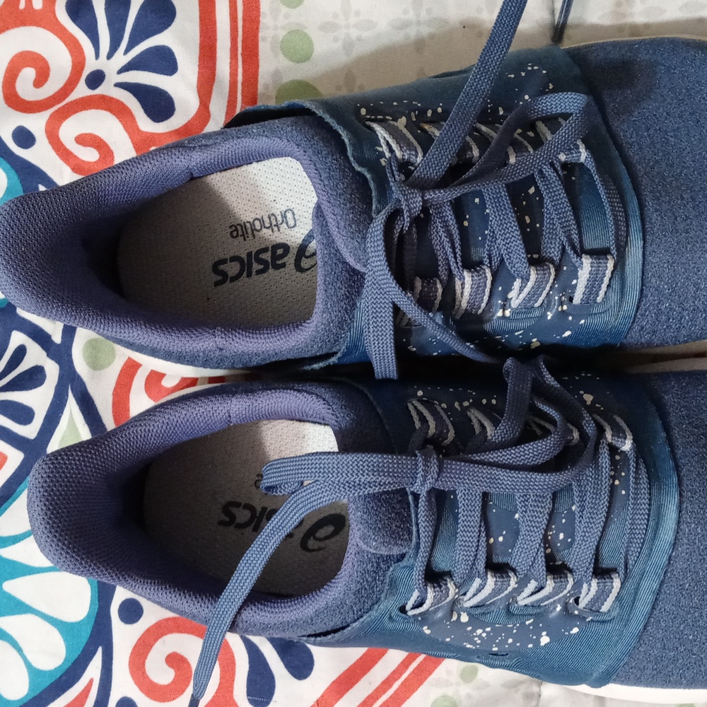 ASICS shoes - Picture 3 of 5